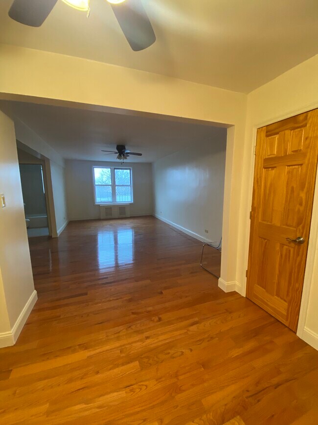 Building Photo - 3165 Nostrand Ave