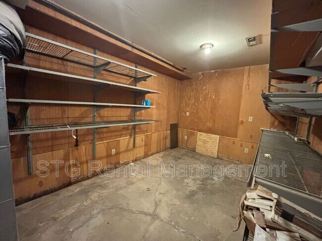 Building Photo - 145 E 500 S