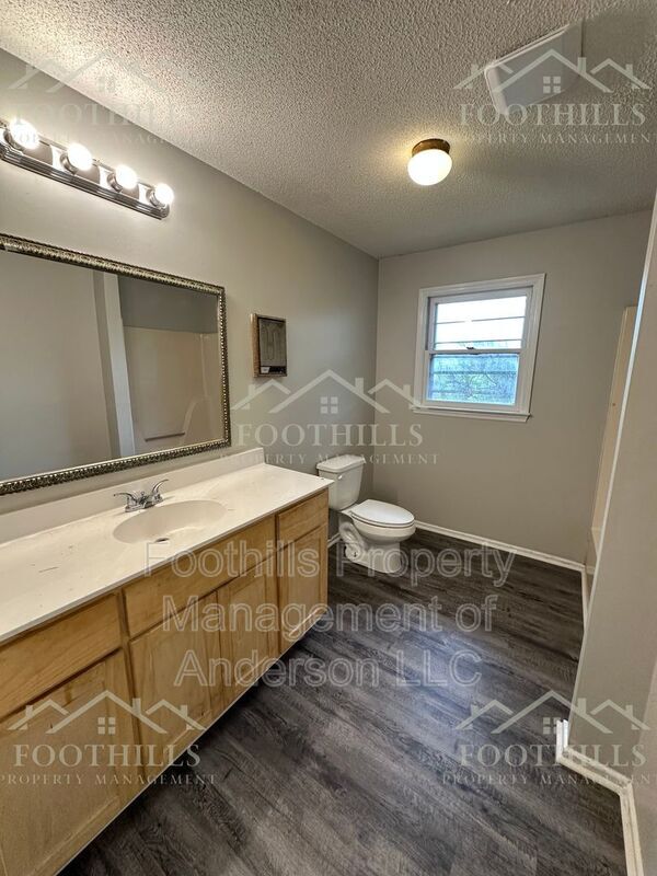 Building Photo - 122 Smith Dr