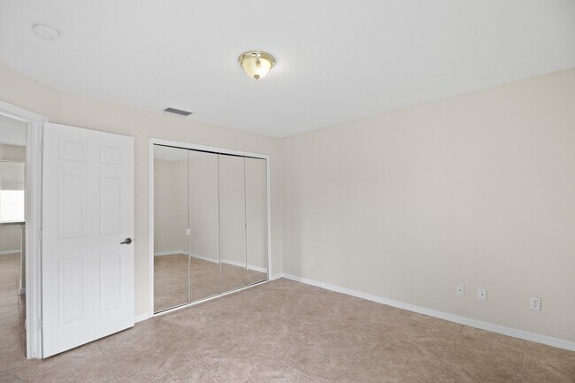 Building Photo - 5651 NW North Crisona Cir