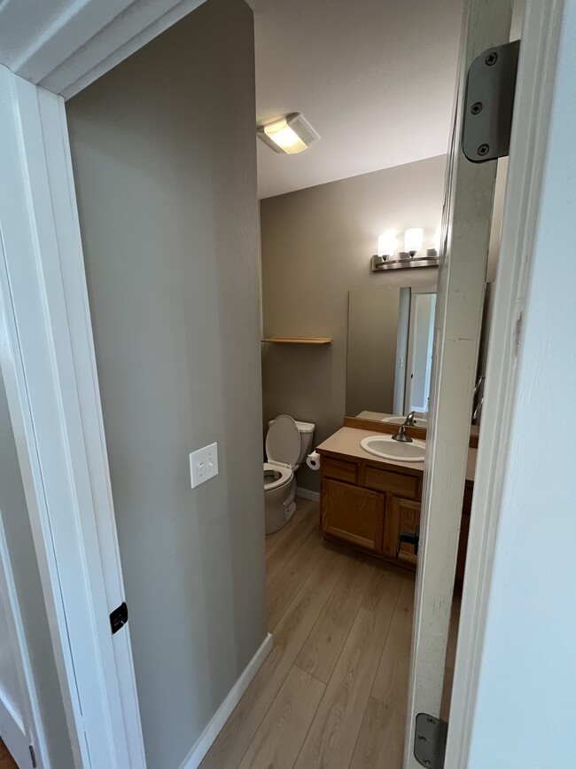 Building Photo - 1341 Colony Ct