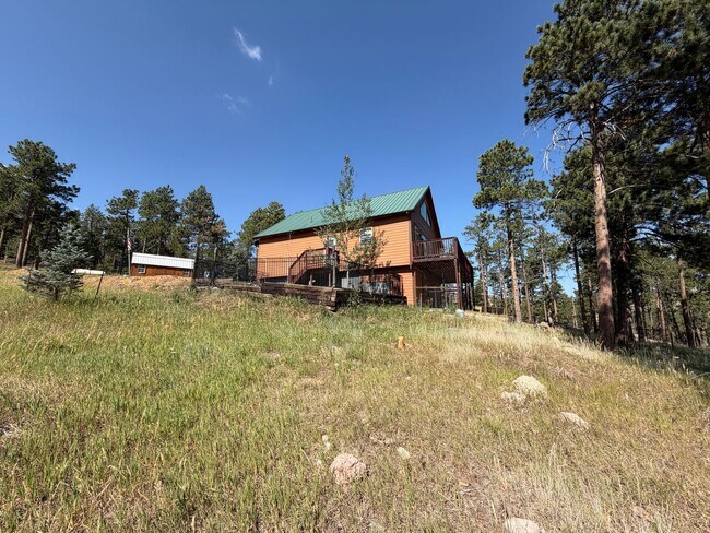 Building Photo - 348 La Escena Dr