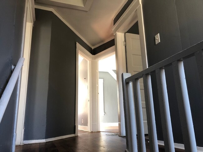 Building Photo - 5 BED 2 BATH SINGLE FAMILY HOME IN DETROIT-SHOREWAY NEIGHBORHOOD!