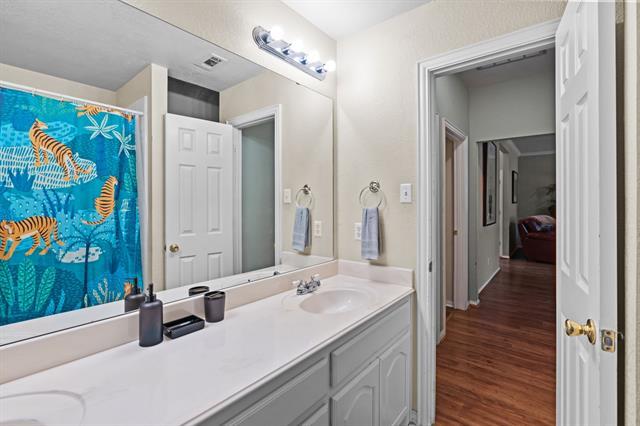 Building Photo - 3740 Regency Cir