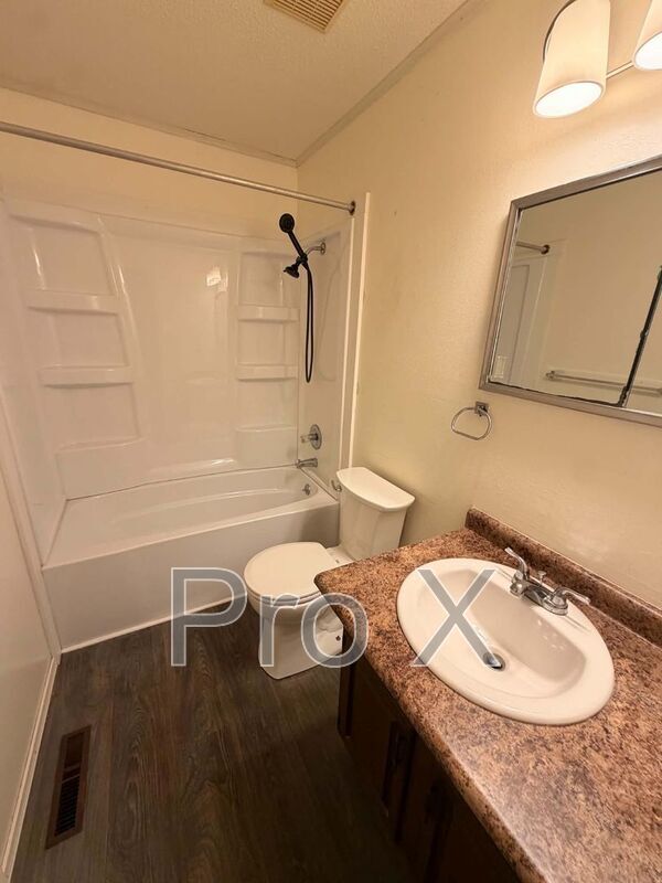 Building Photo - 3833 College View Dr