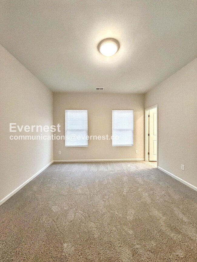 Building Photo - 312 N Correll St