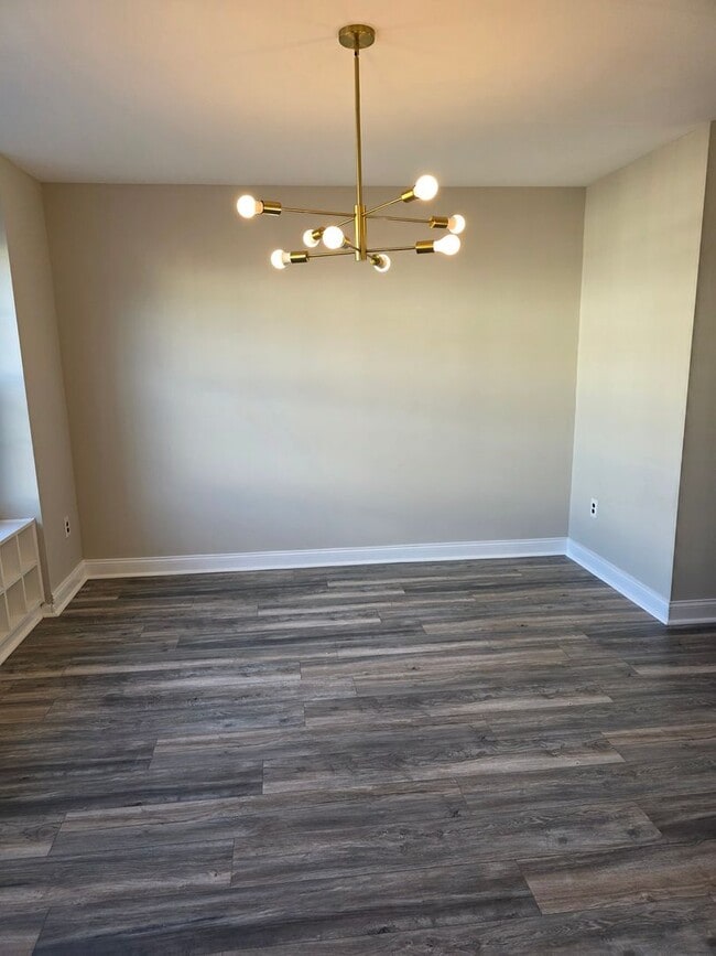 Building Photo - Green Valley Community off Kirkwood Highway