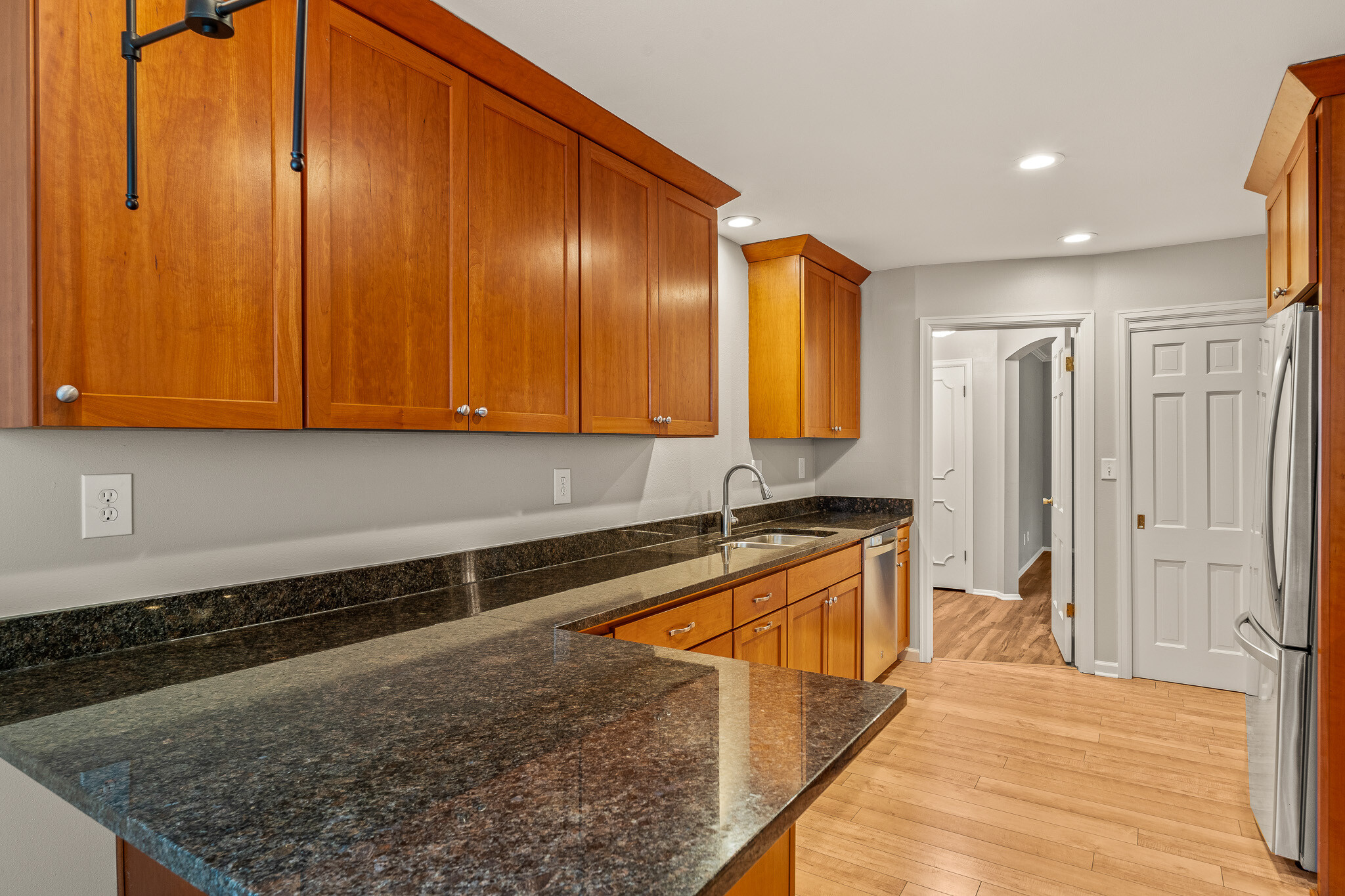 Kitchen - 3042 E Newport Ct