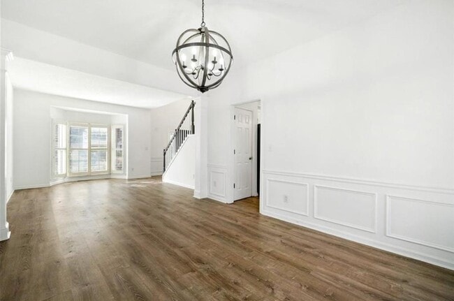 Building Photo - 10895 Glenbarr Dr