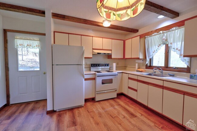 Building Photo - 561 Bald Hill Rd S