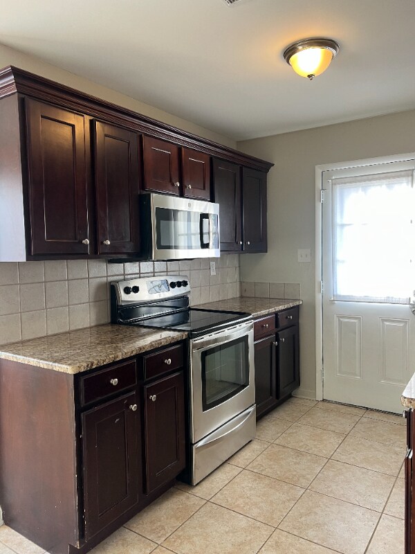 Building Photo - 1312 Hawkins St