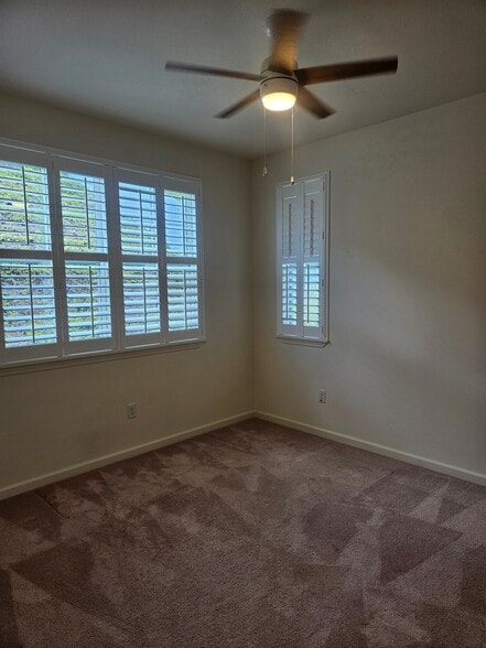 Building Photo - 72 Kupaloke