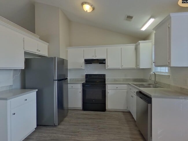 Building Photo - 500 Rockhaven Dr