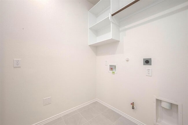 Building Photo - 1343 Vinter Mdws Ln