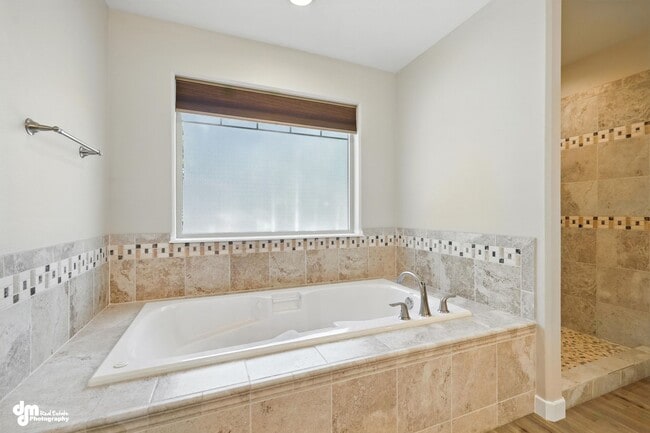 Building Photo - 4 Bedroom | 2.5 Bathroom | Garage - Conven...