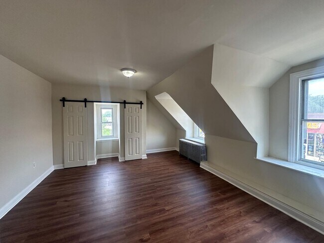 Building Photo - BRAND NEW 2 BED 1 BATH APARTMENT FOR RENT.