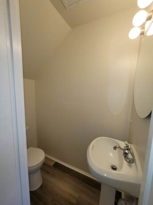 Building Photo - 2 br, 2 bath House - 7734 La Mancha Way