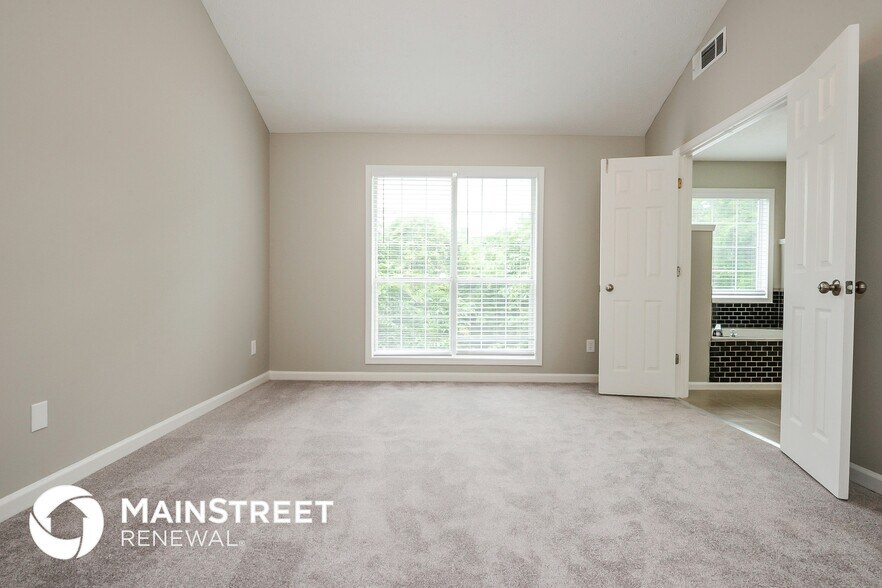 Building Photo - 2580 Riverwood Spring