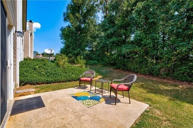 Building Photo - 2820 Mayfair Dr