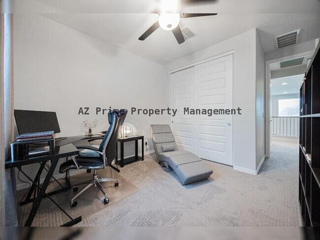 Building Photo - 11777 S 51st Dr