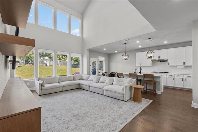 Building Photo - 1317 Highwater Dr