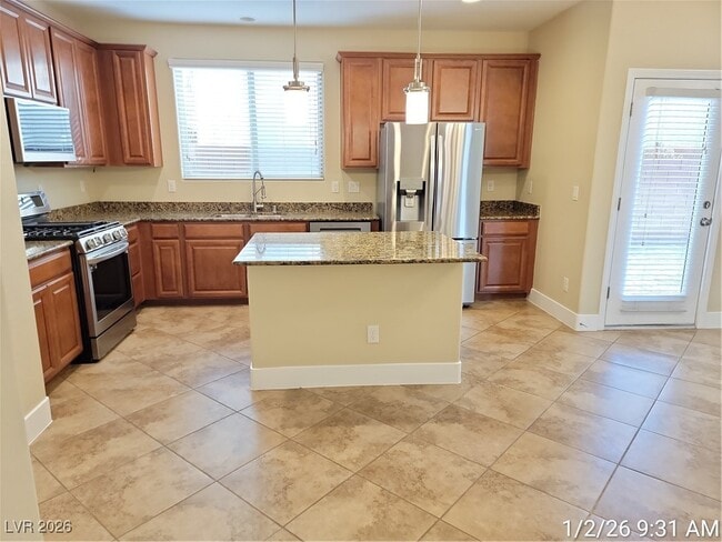 Building Photo - 10432 Yew Blossom Ave