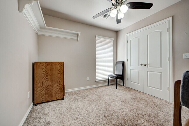 Building Photo - 4716 Stag Horn Dr