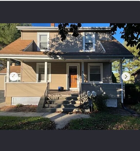 Primary Photo - 40 Metropolitan Ave