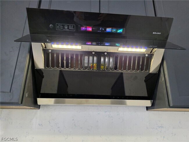 Building Photo - 2713 25th St SW