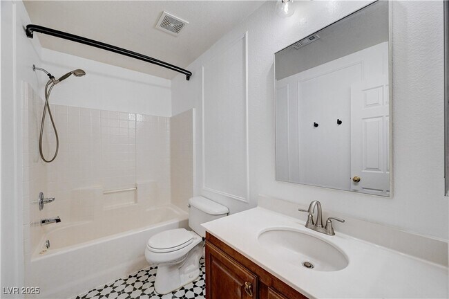 Building Photo - 5033 Apache Valley Ave