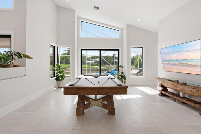 Building Photo - 11180 Isle Brook Ct