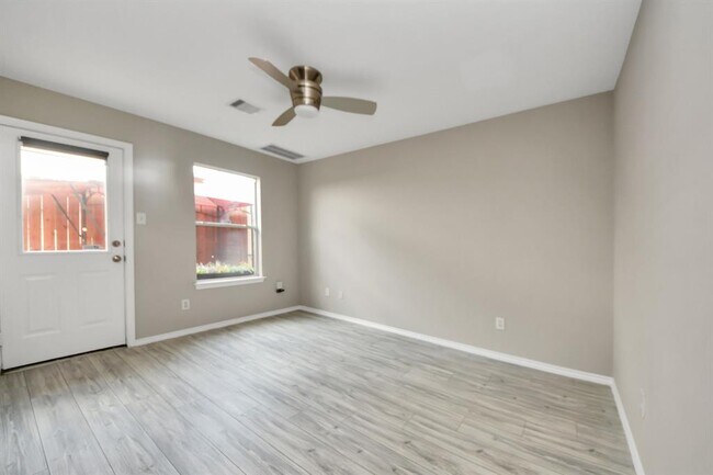 Building Photo - 1818 Wheeler Ave