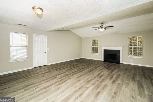 Building Photo - 852 Cascade Crossing