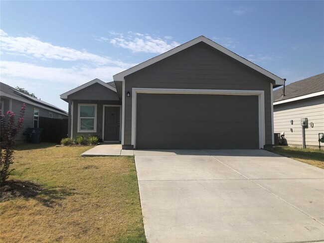 Building Photo - 4125 Wintergreen Dr