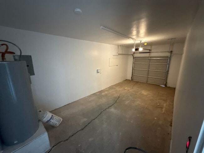 Building Photo - 303 W 16th St