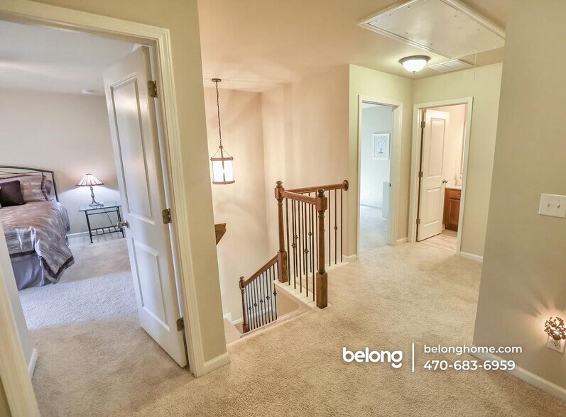 Building Photo - 206 Manous Way