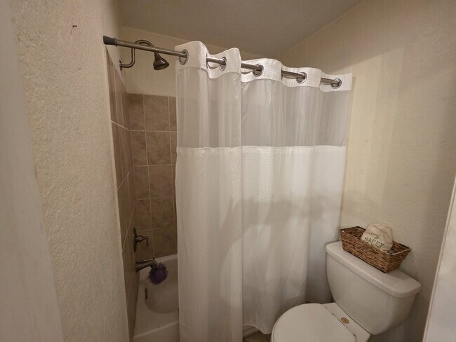 Building Photo - Updated full furnished 2/2 villa in great Safety Harbor location.