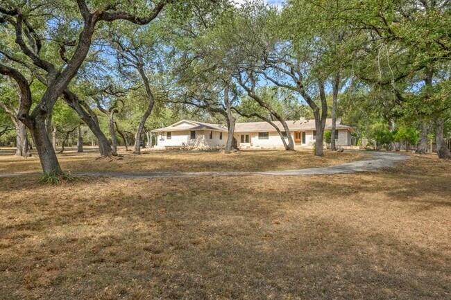 Building Photo - 302 Westlake Dr