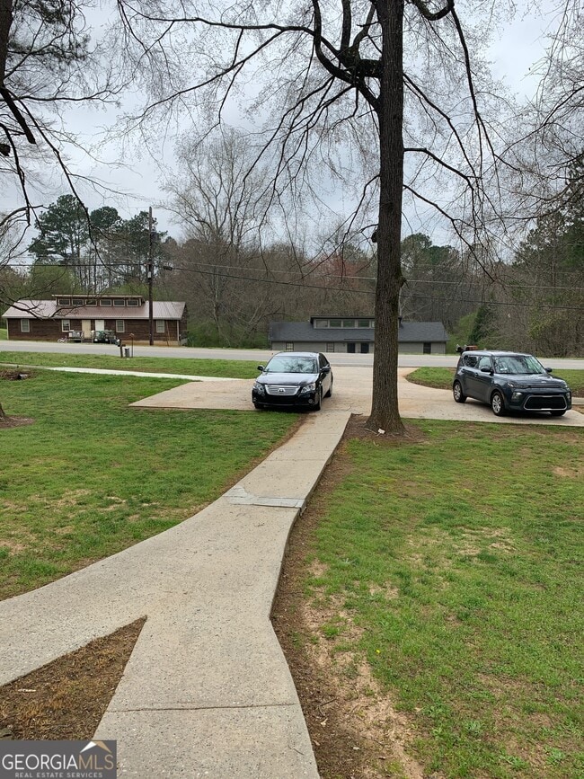 Building Photo - 602 Freeman Dr