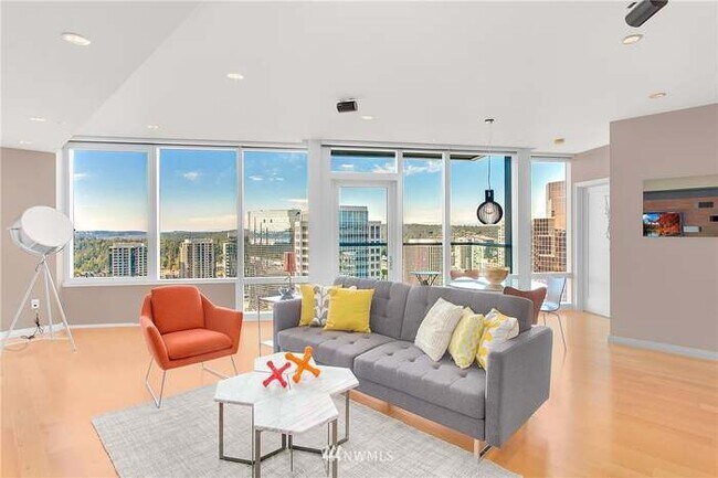 Building Photo - 10700 NE 4th St