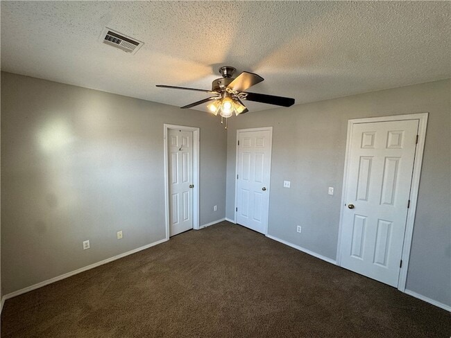 Building Photo - 1160 S Jasmine Ln