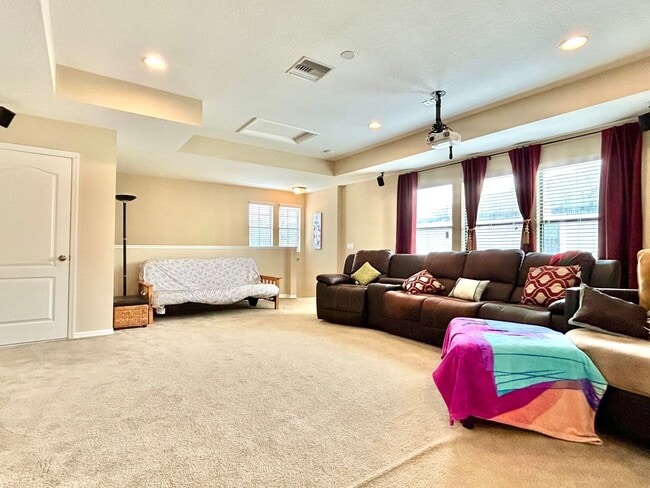 Building Photo - 4Bdrm 3Bath Spacious Home located in Misty...