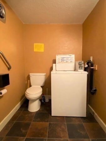 Building Photo - 531 Summer St