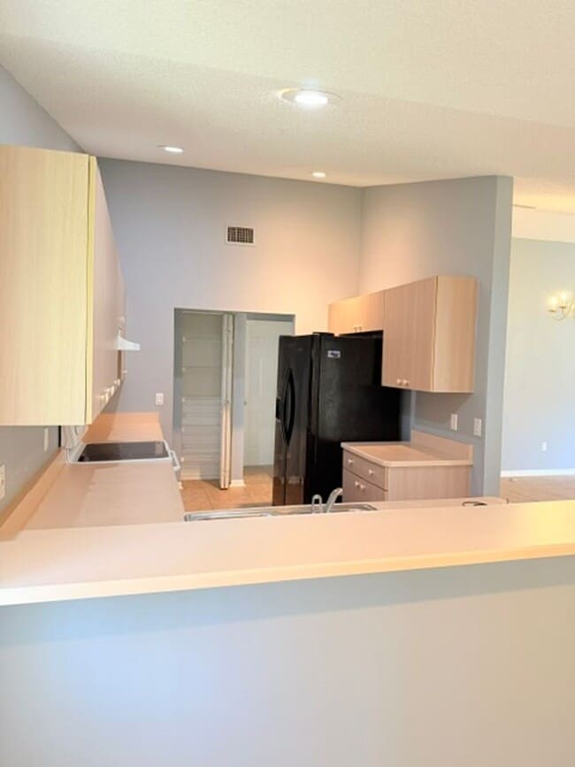 Building Photo - Single Family home for rent !