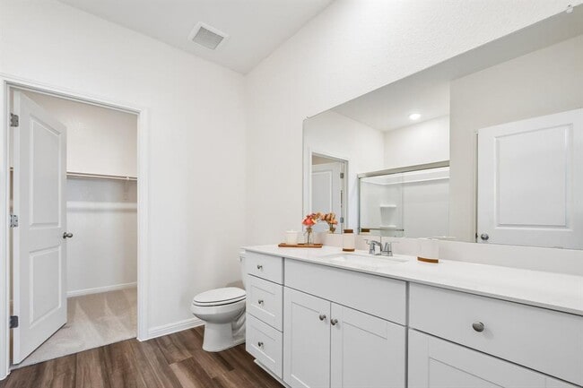 Building Photo - 1305 Morris Lp