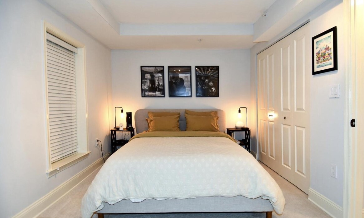 Accommodates Queen Size - 1731 Willard St NW