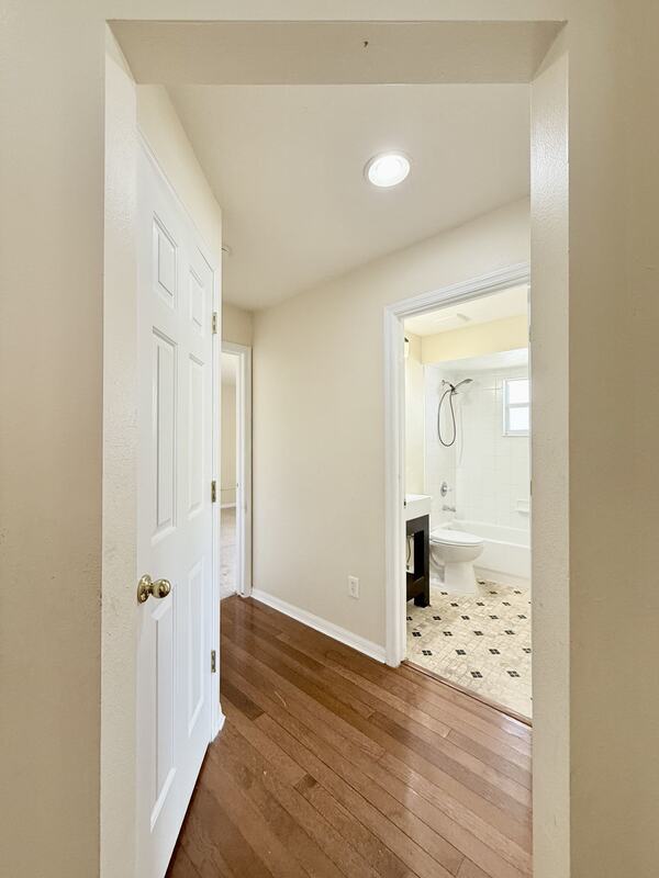 Building Photo - 27519 Sky Lake Cir