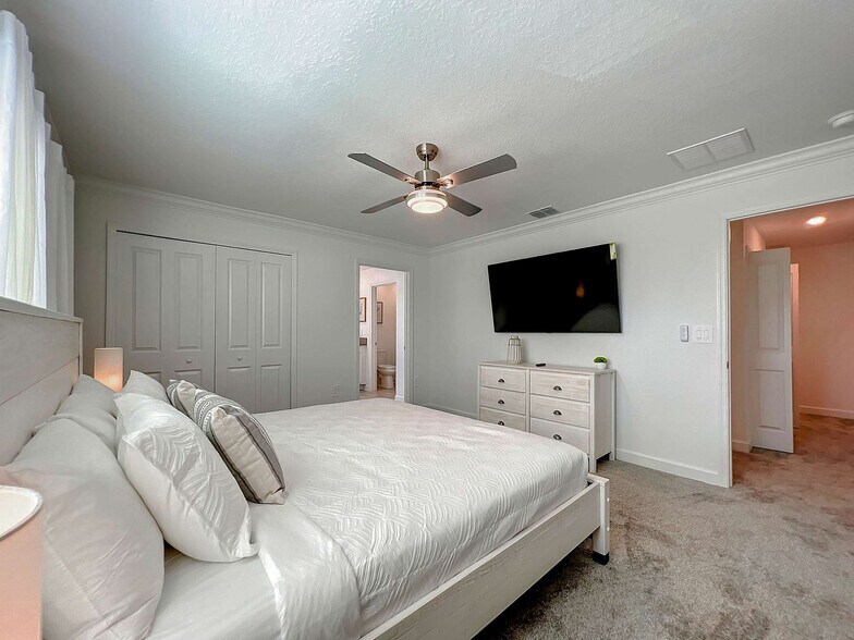 Building Photo - 1108 Kingsbarn St