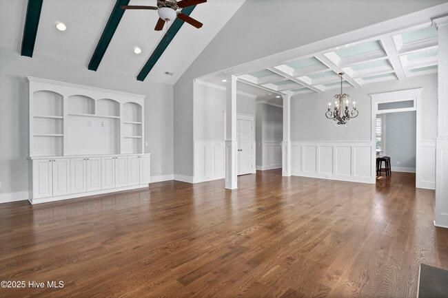 Building Photo - 2065 Shelmore Way