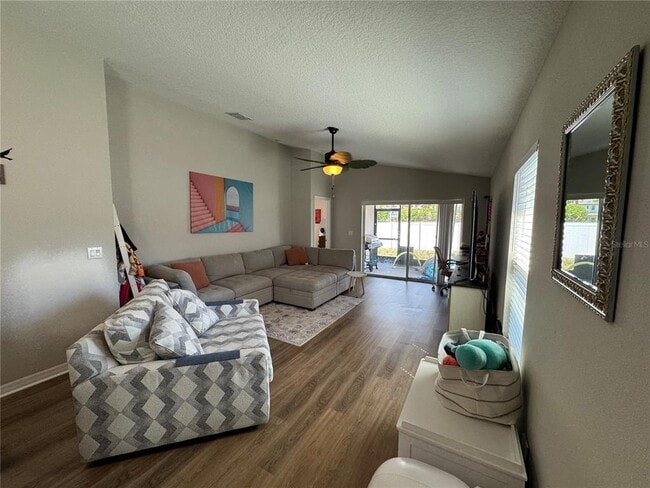 Building Photo - 12870 French Market Dr
